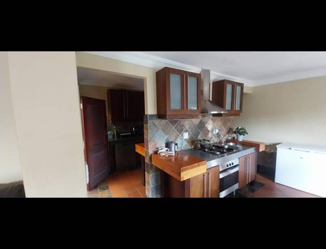 3 BEDROOM HOUSE FOR SALE IN KENSINGTON